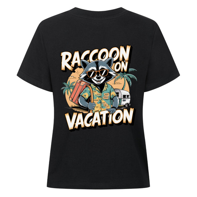 Raccoon on Vacation Damen T-Shirt- Humorvolles Urlaubsdesign | TeeTreeTrendz