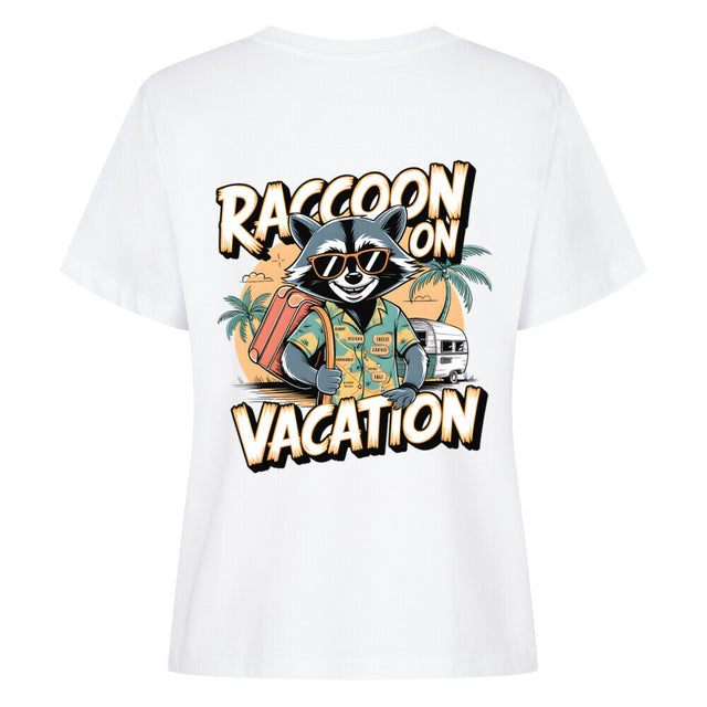 Raccoon on Vacation Damen T-Shirt- Humorvolles Urlaubsdesign | TeeTreeTrendz