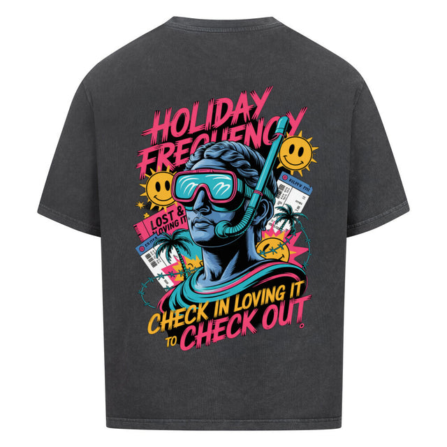 Holiday Frequency Oversized T-Shirt - Retro Urlaubsdesign | TeeTreeTrendz