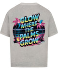 TeeTreeTrendz Oversized T-Shirt „Glow Where the Palms Grow“ – Retro-Design mit Neonfarben, Palmen und Sonnenuntergang, 100 % Baumwolle für Sommer & Streetwear-Looks