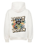 Raccoon on Vacation Hoodie - Humorvolles Urlaubsdesign | TeeTreeTrendz