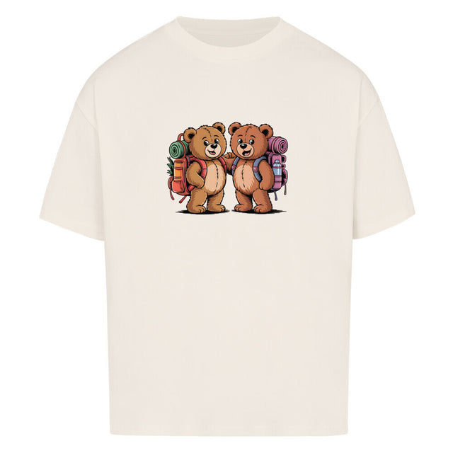 Oversized „TeddyTravel“ T-Shirt von TeeTreeTrendz mit abenteuerlichem Teddybären-Design und 100% weicher Baumwolle