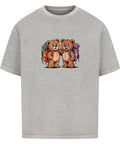 Oversized „TeddyTravel“ T-Shirt von TeeTreeTrendz mit abenteuerlichem Teddybären-Design und 100% weicher Baumwolle