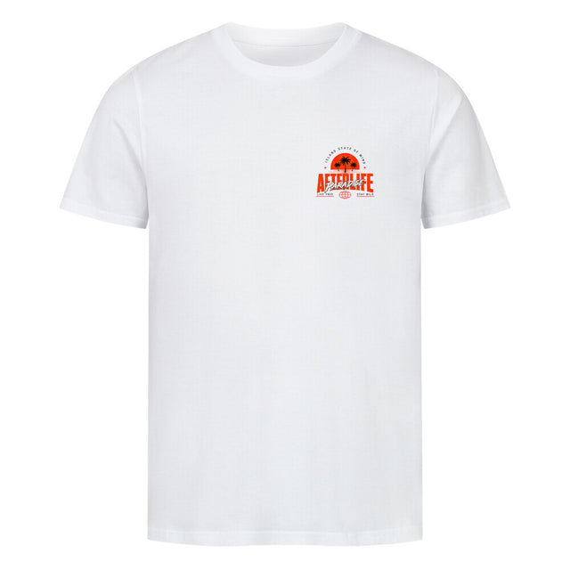 Weiß Unisex T-Shirt mit großem orange-weißem AFTERLIFE PARADISE Backprint, Palmen-Sonnenuntergang und Streetwear-Design an einem Zaun.