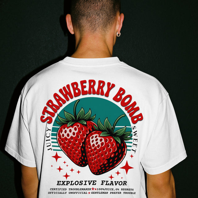 Oversized T-Shirt Strawberry Bomb