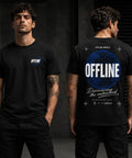 Schwarzes Unisex T-Shirt mit kleinem OFFLINE Frontprint und großem blauen OFFLINE WORLD Globus-Backprint auf dem Rücken.