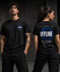 Schwarzes Unisex T-Shirt mit kleinem OFFLINE Frontprint und großem blauen OFFLINE WORLD Globus-Backprint auf dem Rücken.